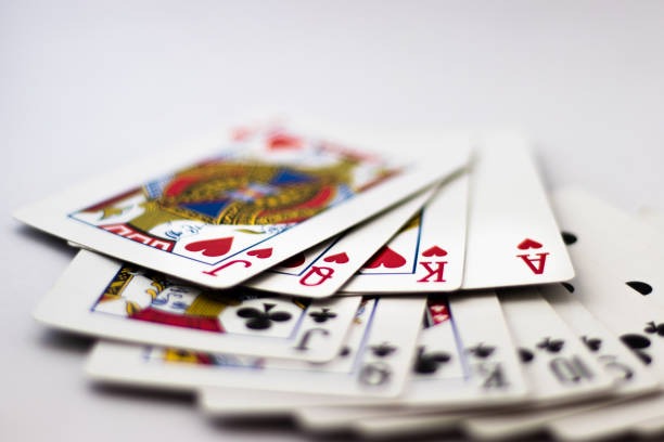 Dragon Tiger Live dealer table on pututogel mobile